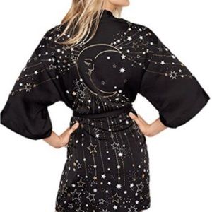 Star print robe
